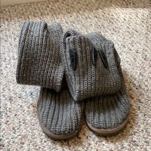 Knitted Bear paw boots